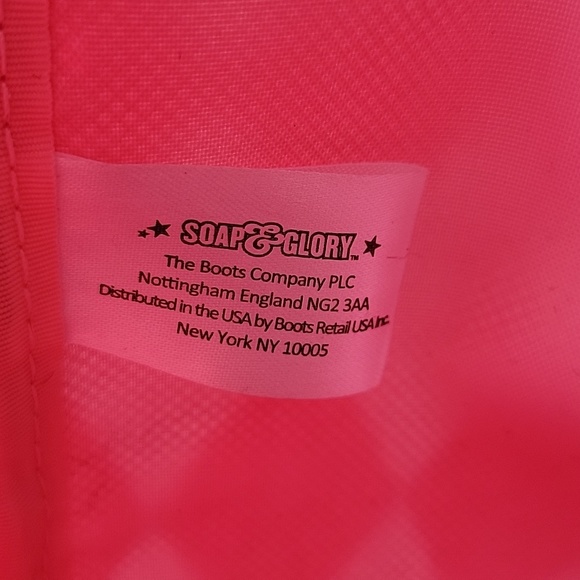 Soap and glory makeup bag - Picture 5 of 7